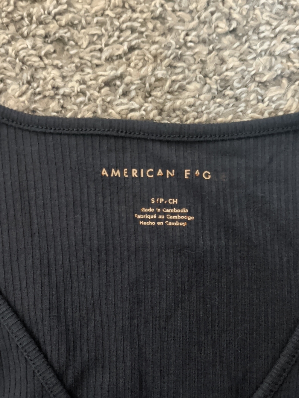American Eagle V-Neck Ribbed Crop Tank Bundle - Picture 3 of 4